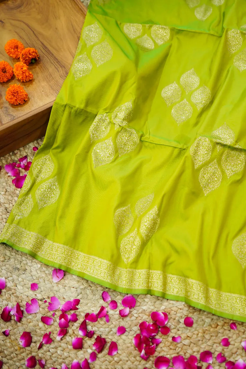 Lakmi Saree Ghar – Your Saree Shopping Partner in Varanasi