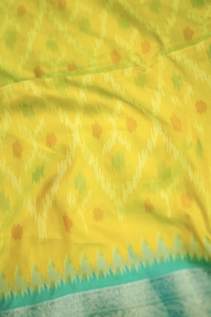 Saree Store in Varanasi for Exclusive Luxury Sarees – Lakmi Saree Ghar
