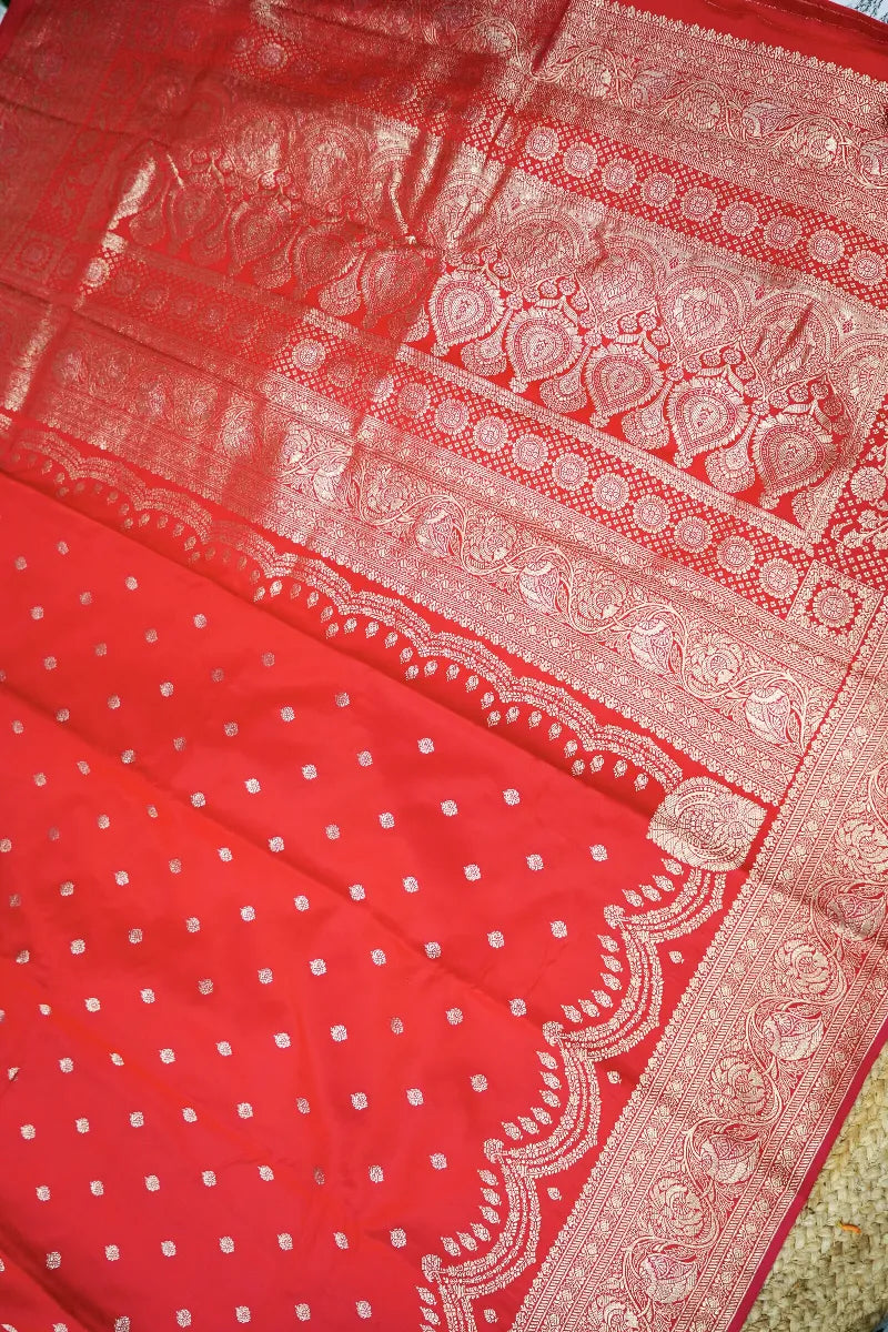 Saree Store in Varanasi Making Banarasi Dreams Real – Lakmi Saree Ghar