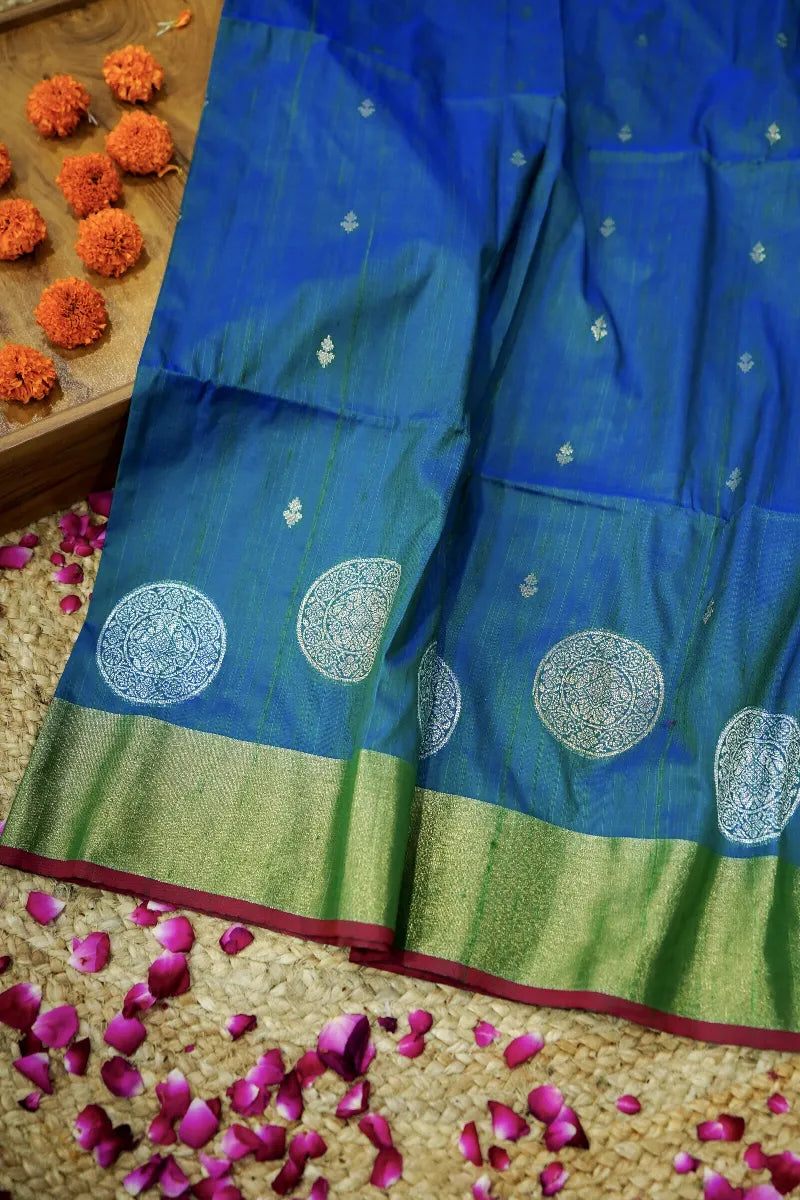Lakmi Saree Ghar – Varanasi Saree Store Built on Banarasi Tradition