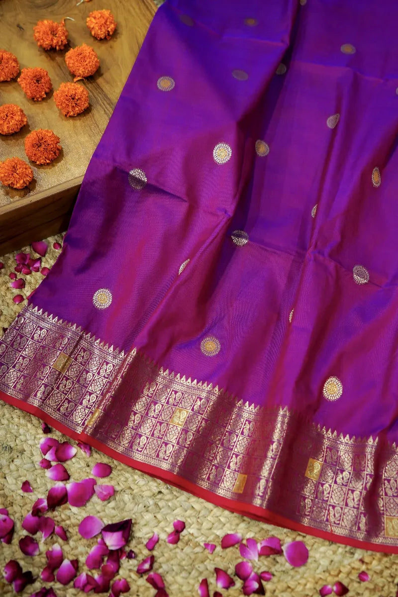 Saree Store in Varanasi Crafting Banarasi Elegance – Lakmi Saree Ghar