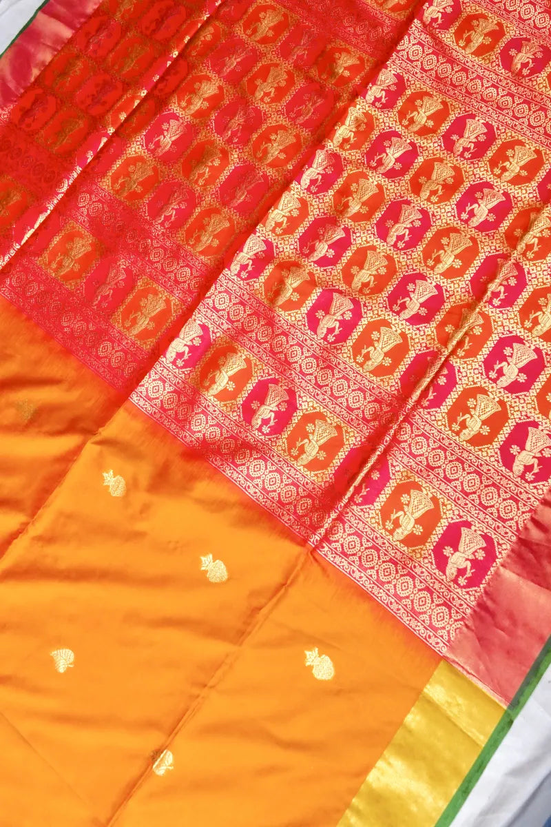 Laxmi_Sarees_Varanasi_0011100541