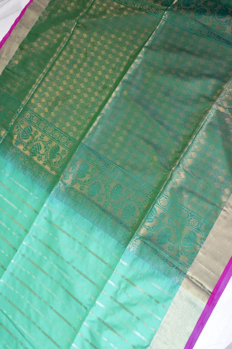 Laxmi_Sarees_Varanasi_0011117770