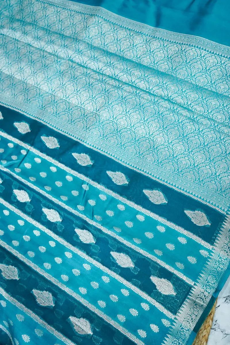 Laxmi_Sarees_Varanasi_0011163501