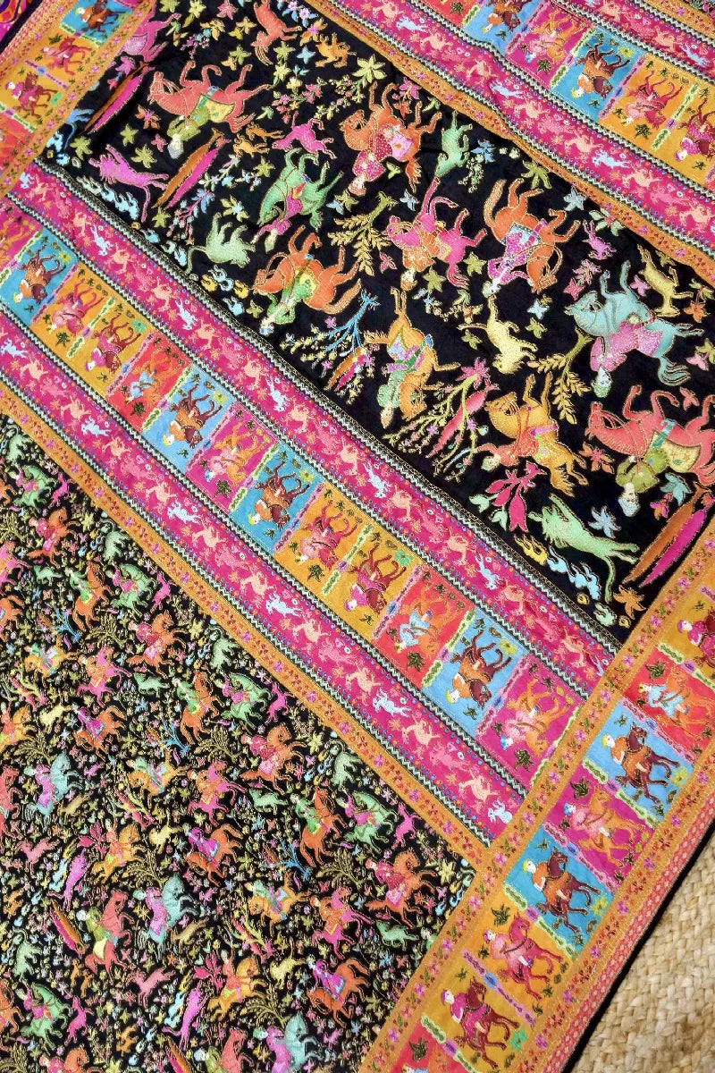 Laxmi_Sarees_Varanasi_0011187408