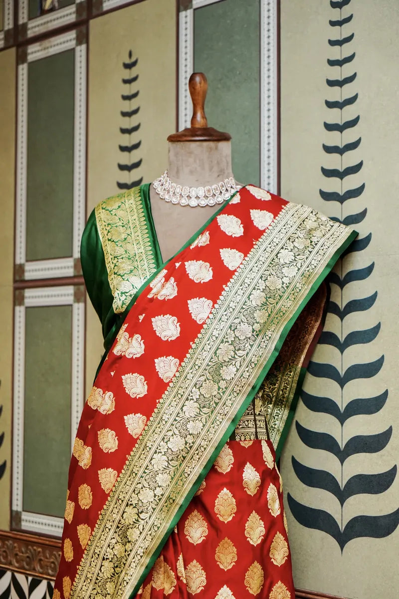 Laxmi_Sarees_Varanasi_001897406