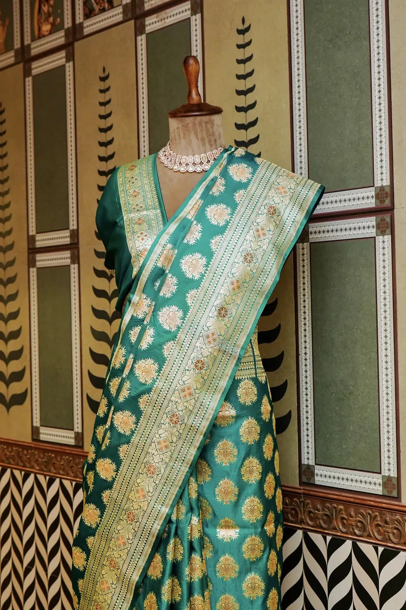 Laxmi_Sarees_Varanasi_001976090