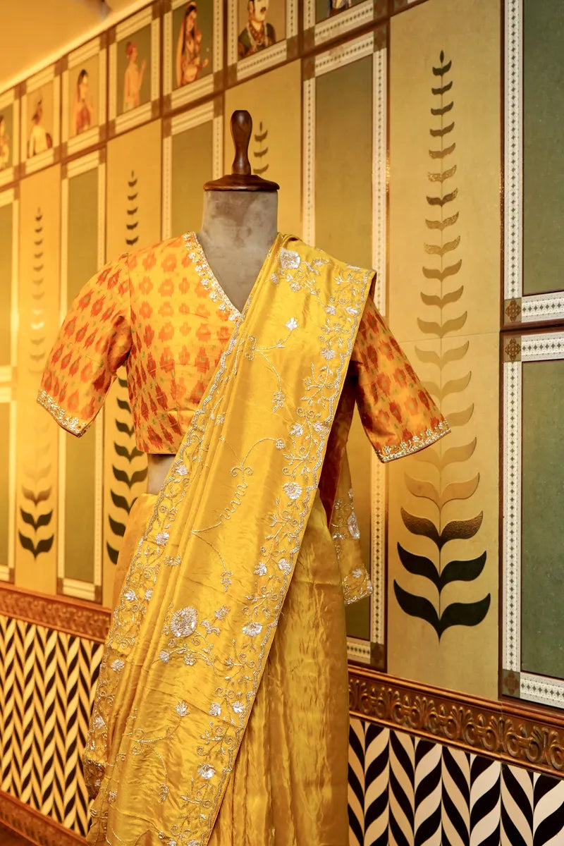 Laxmi_Sarees_Varanasi_0011060270