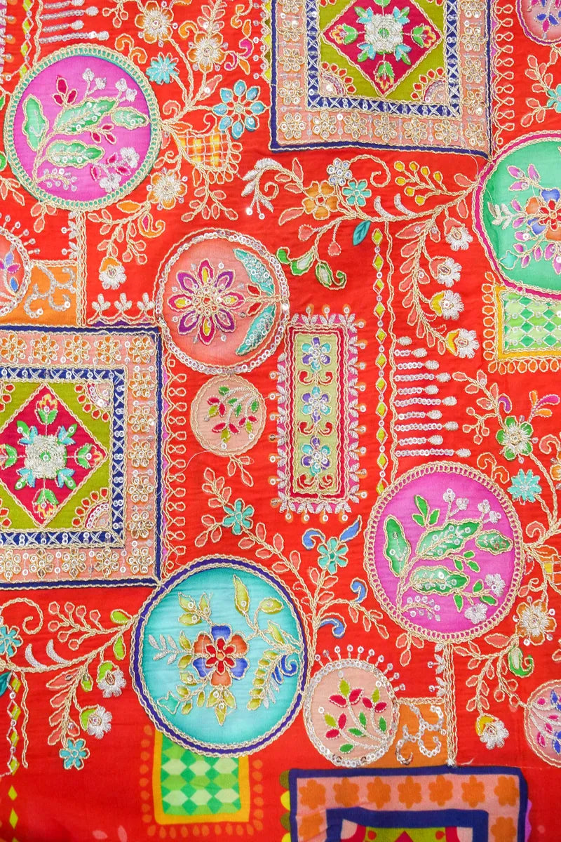 Laxmi_Sarees_Varanasi_0011171303