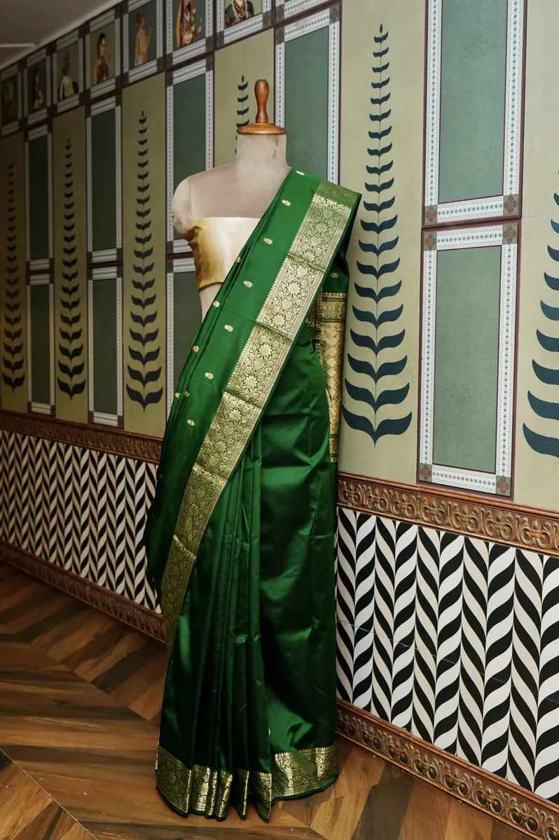 Laxmi_Sarees_Varanasi_0011021499