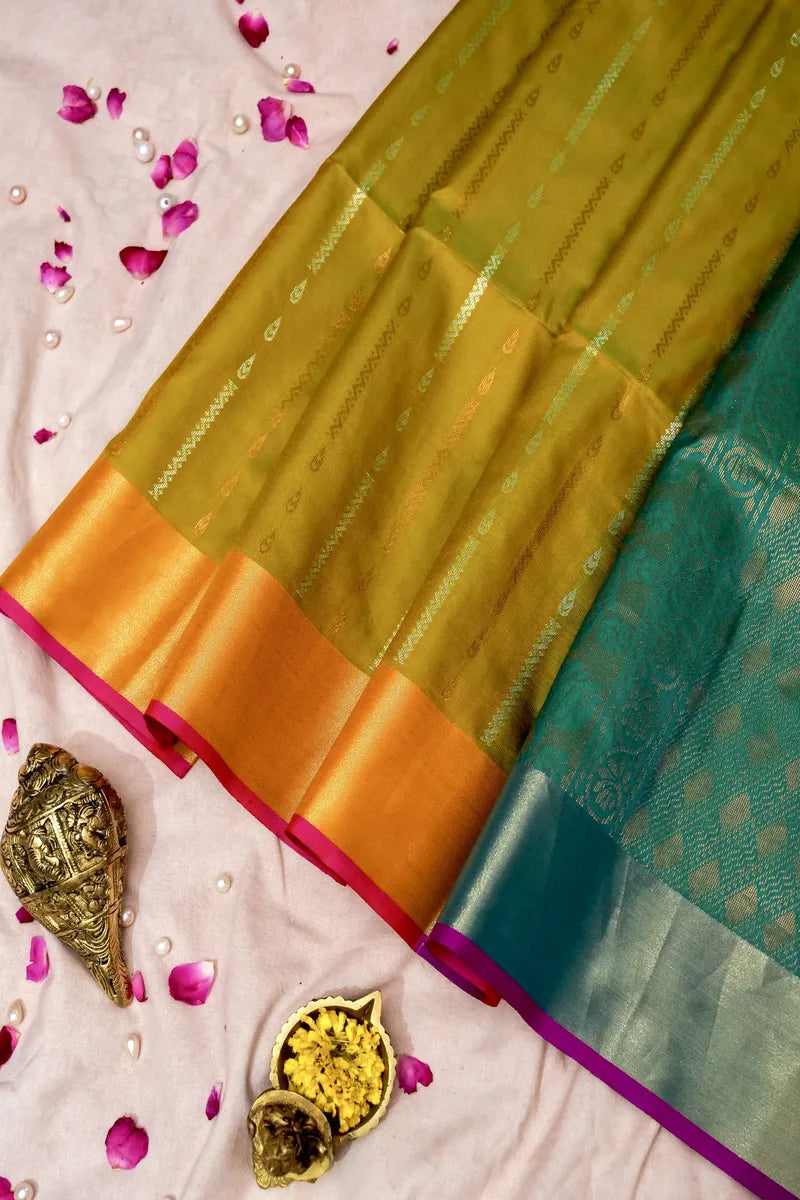 Laxmi_Sarees_Varanasi_0011117769