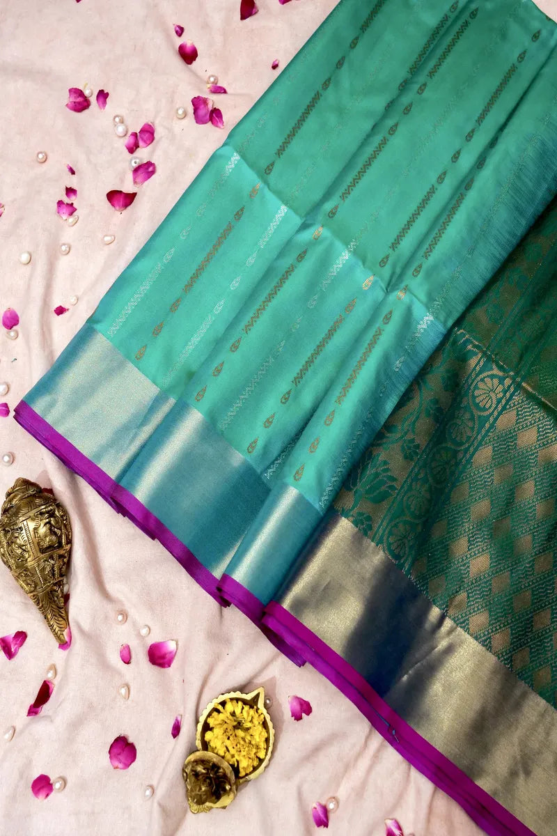Laxmi_Sarees_Varanasi_0011117770