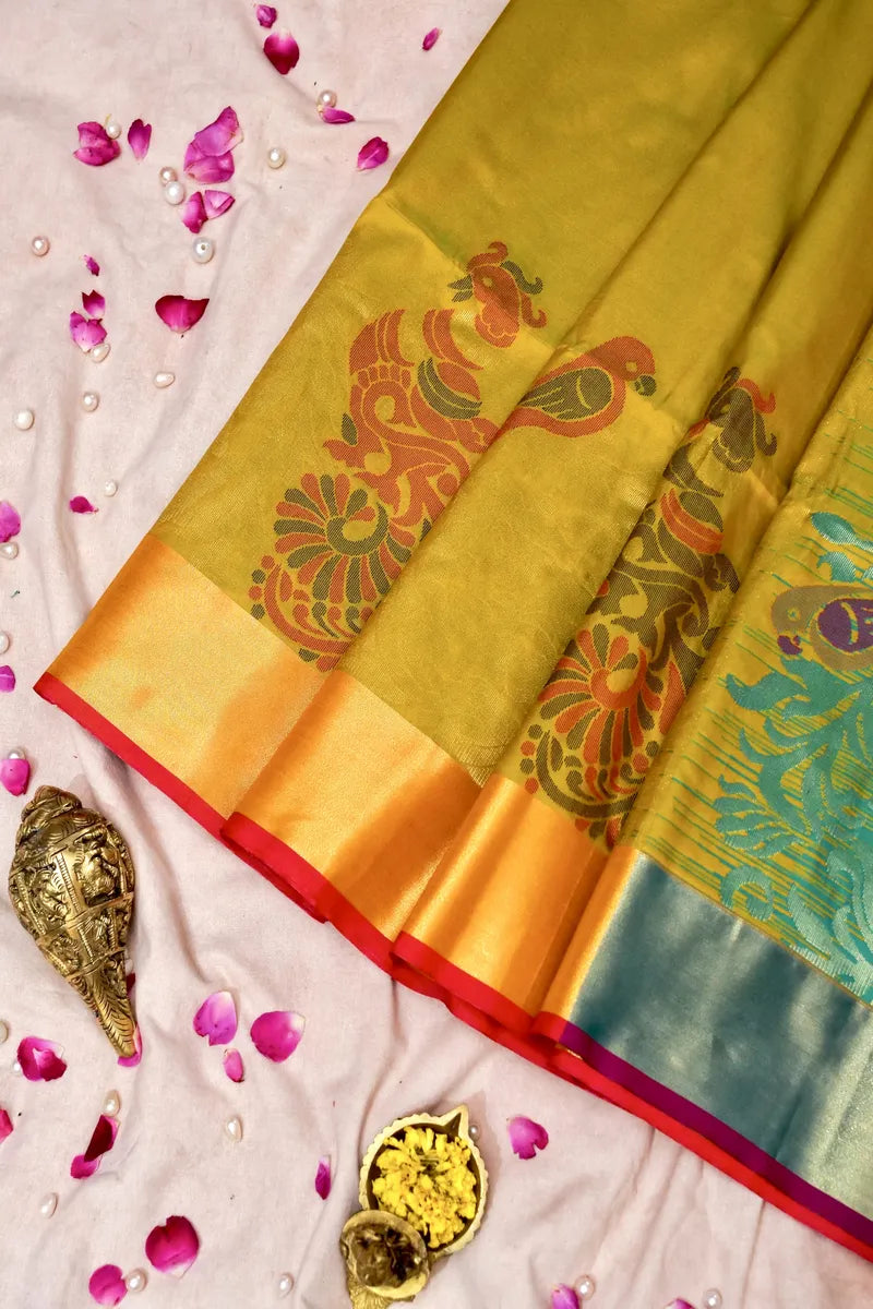 Laxmi_Sarees_Varanasi_0011117976