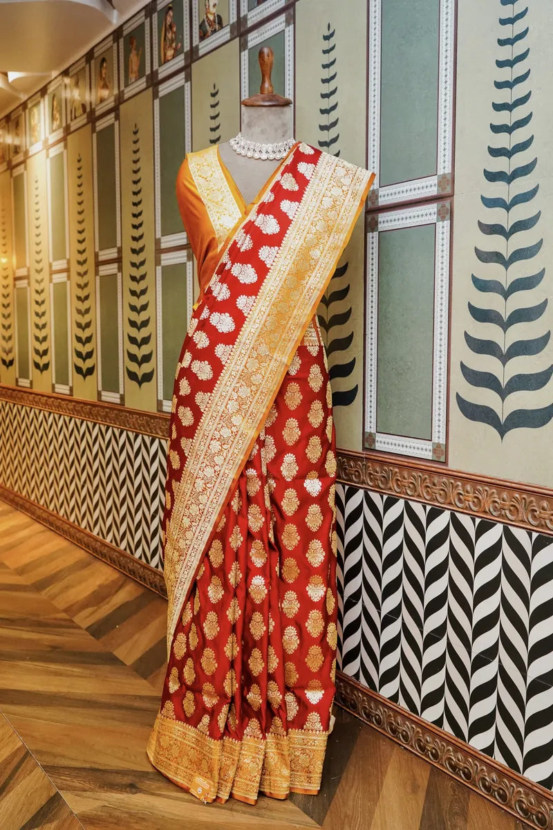 Laxmi_Sarees_Varanasi_001899814