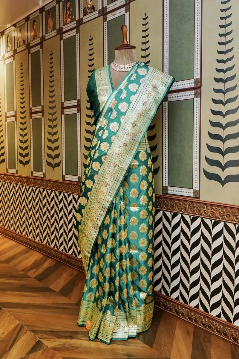 Laxmi_Sarees_Varanasi_001976090