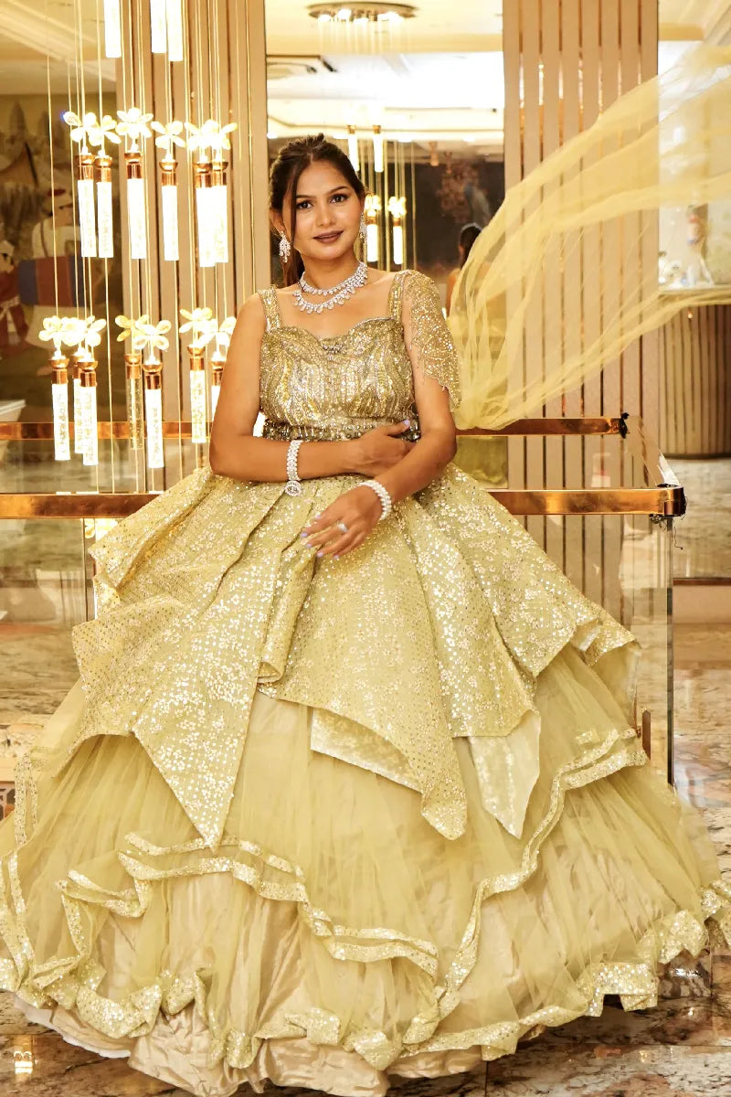 Laxmi_Sarees_Varanasi_00286505