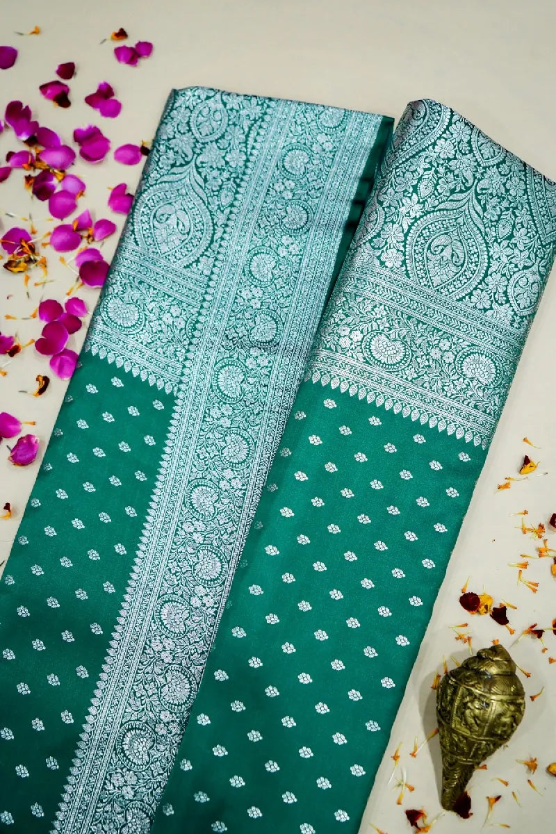 saree shopping in Varanasi