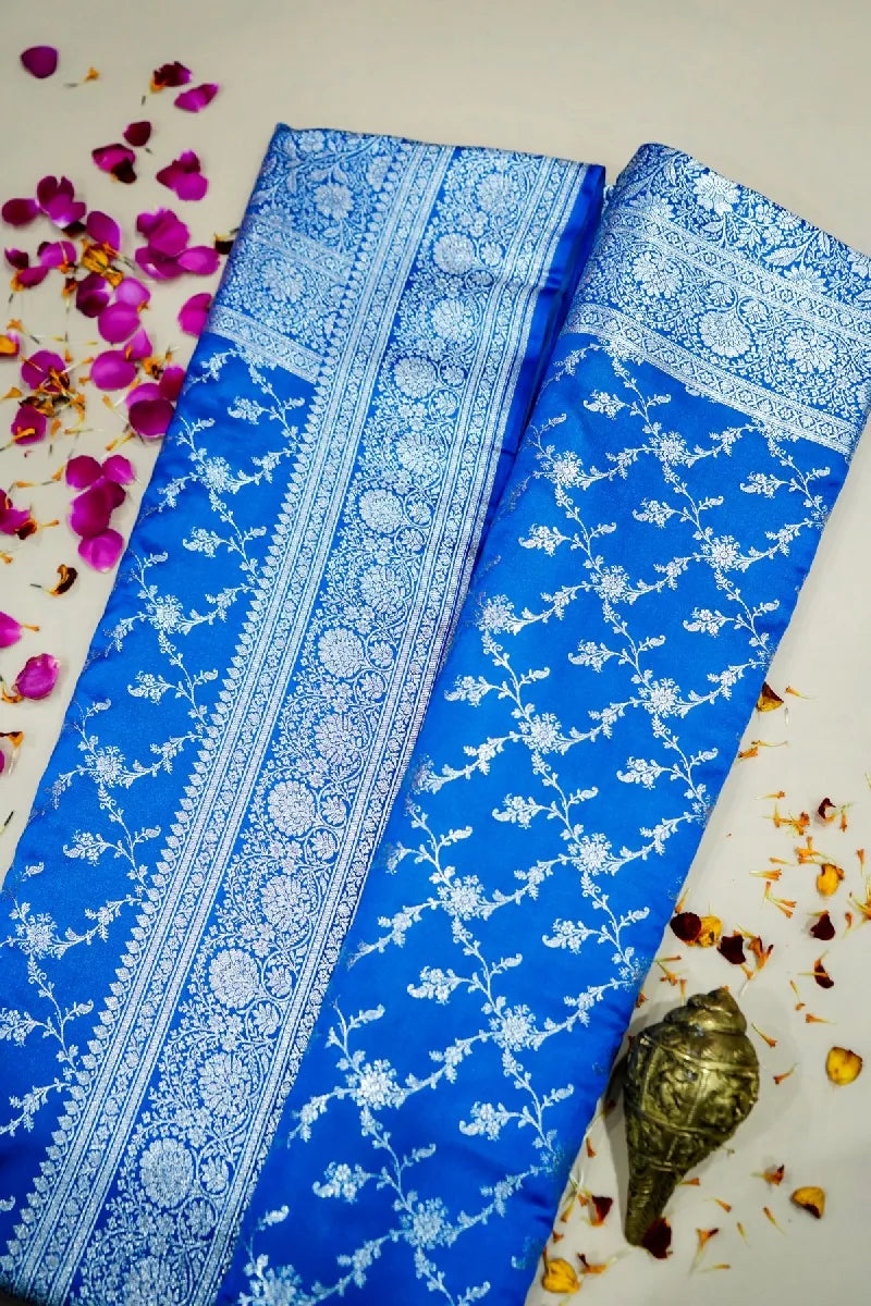 authentic silk weaving store