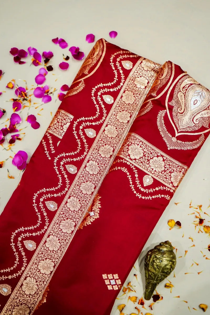Bridal saree shop in Varanasi