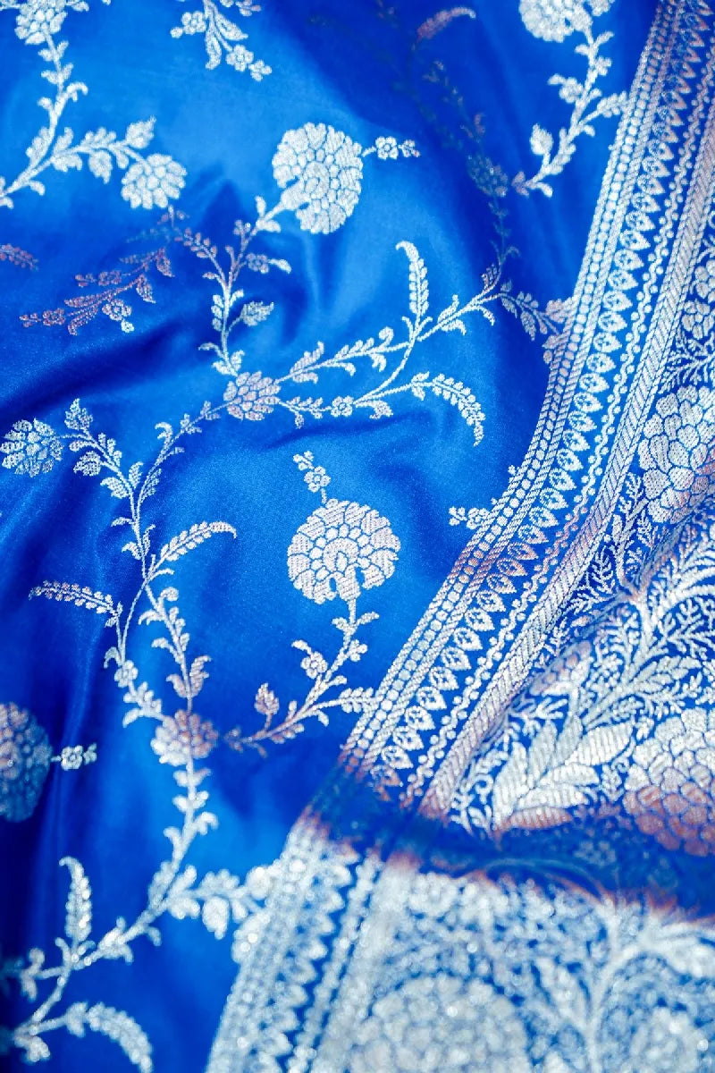 traditional Indian sarees Varanasi