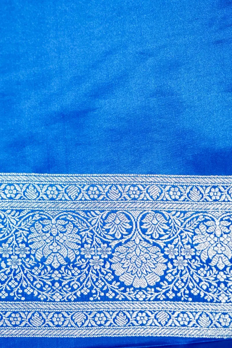 authentic silk weaving store