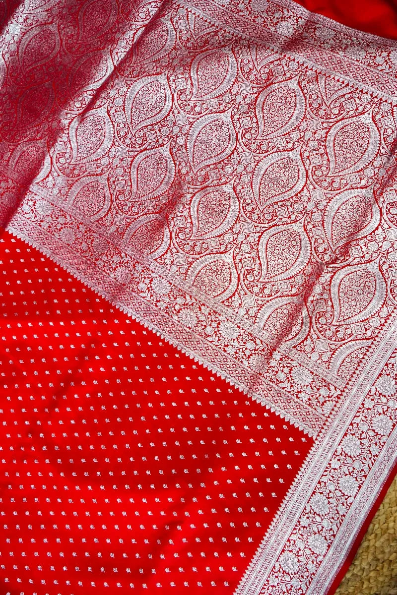 famous saree market Varanasi