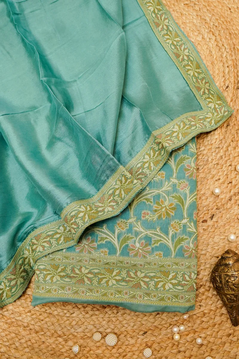 Best Saree Shop in Varanasi showcasing handcrafted Banarasi sarees