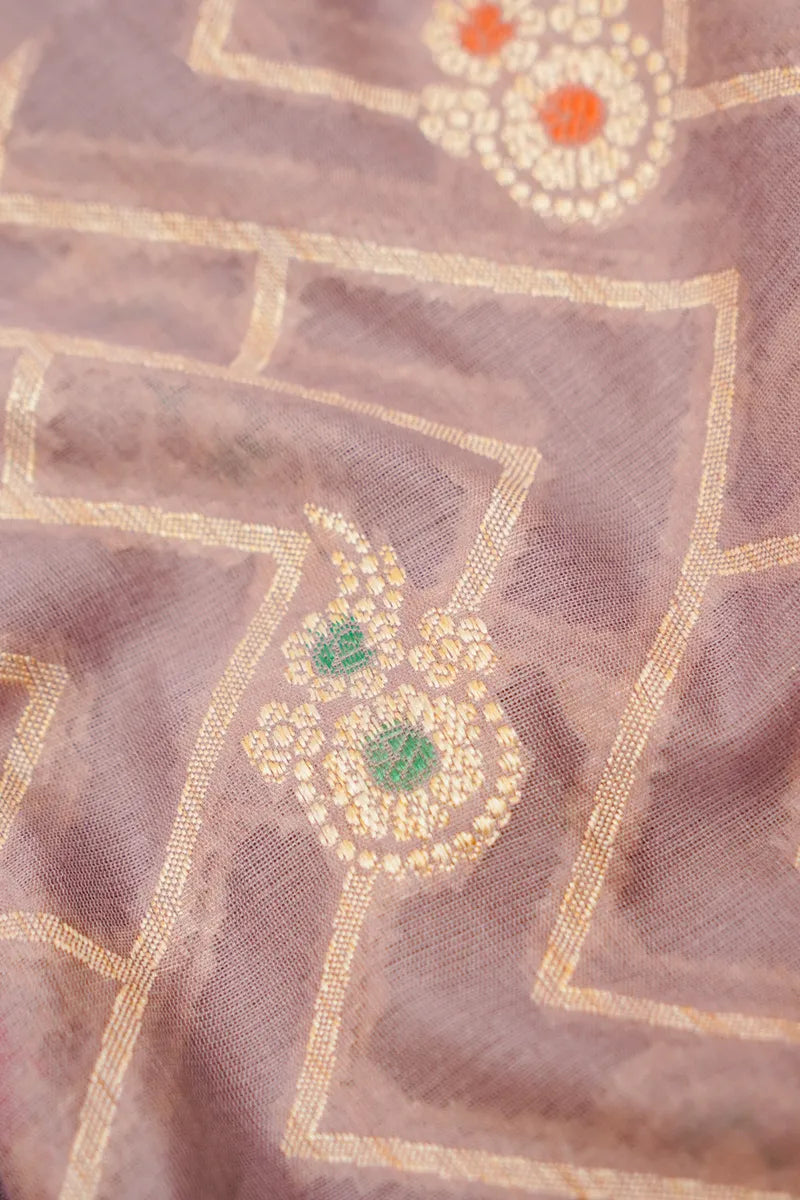 Best Saree Shop in Varanasi with exclusive bridal collections