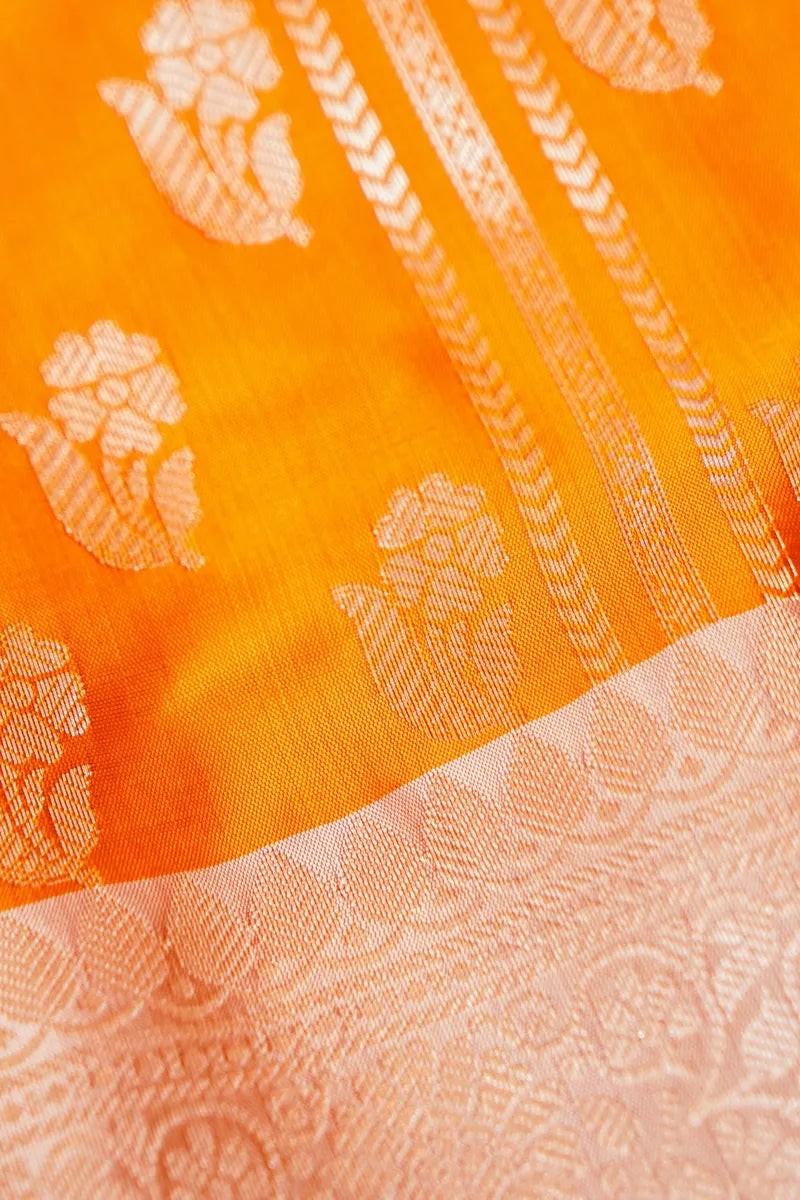 Best Saree Shop in Varanasi with exclusive bridal collections