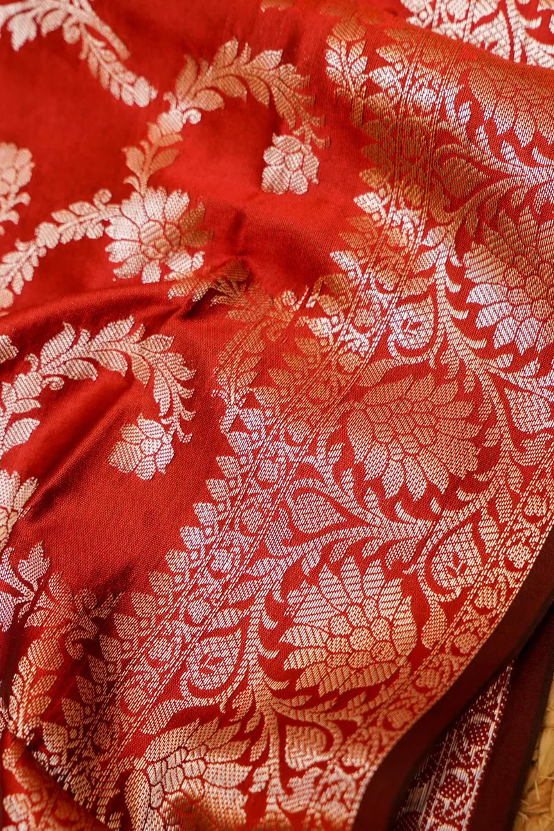 Best Saree Shop in Varanasi with exclusive bridal collections