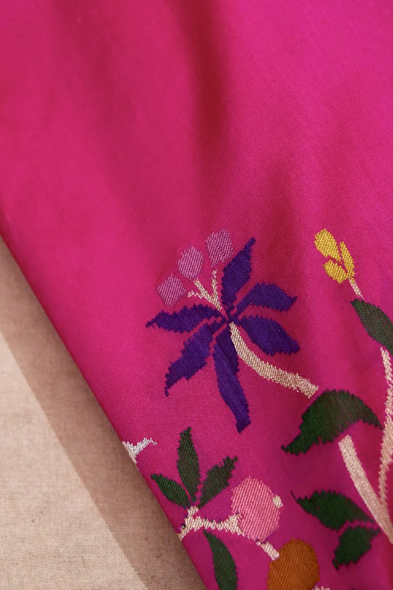 BANARASI SINGLE KATAN RICH ZARI RANI COLOR SAREE