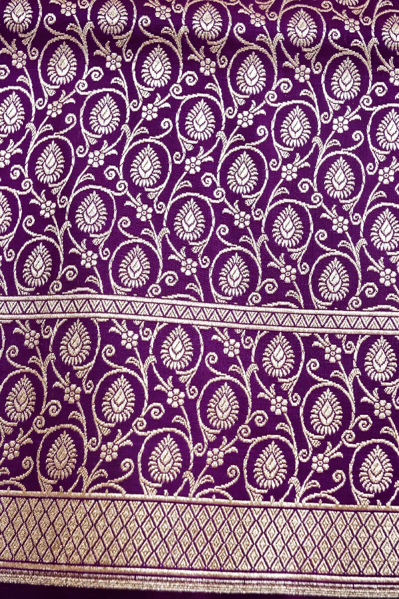 Famous Indian saree brand