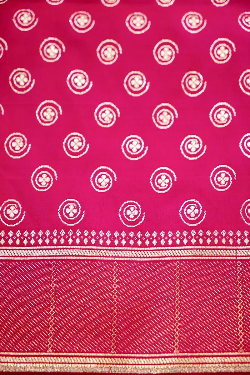 Wedding shopping in Varanasi