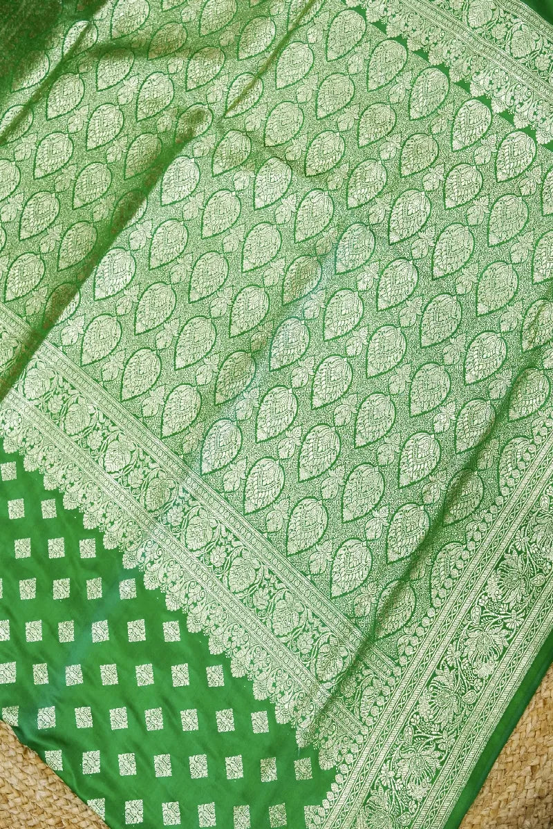 MEHENDI GREEN COLOR BANARASI SILK SAREE