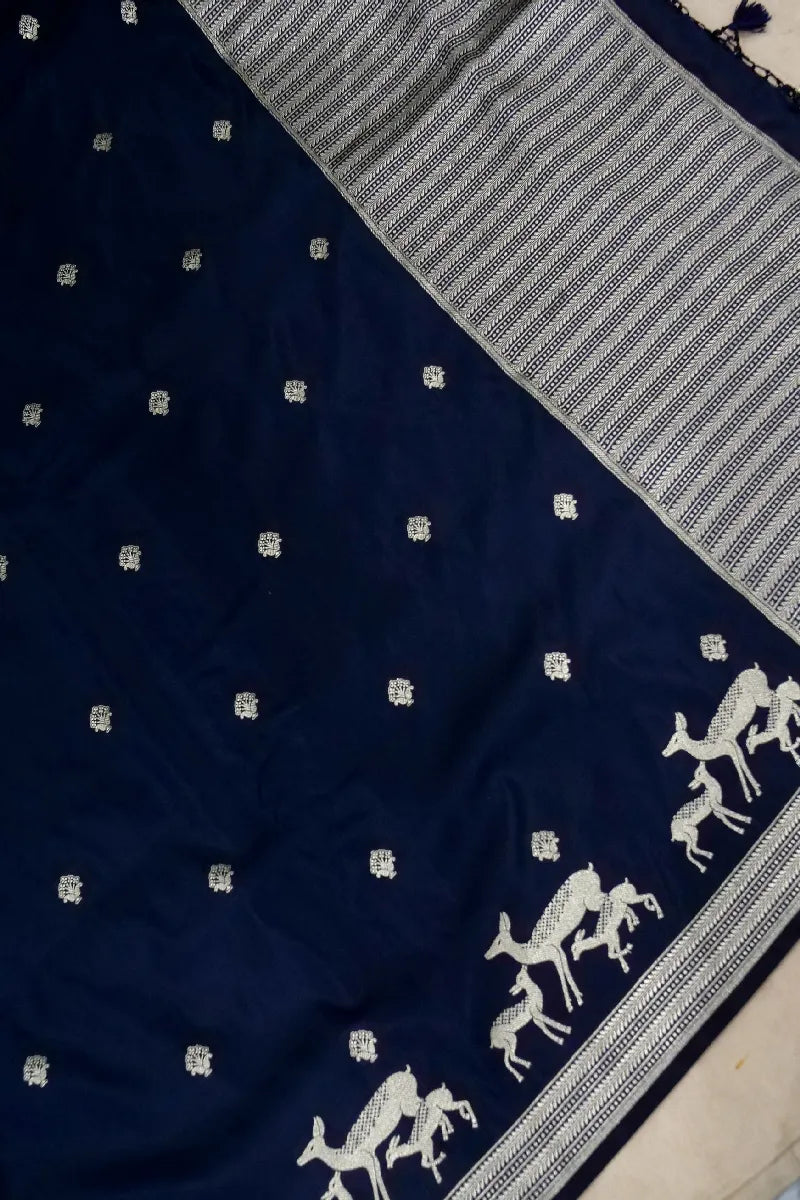 Saree shop in Varanasi offering bridal drapes