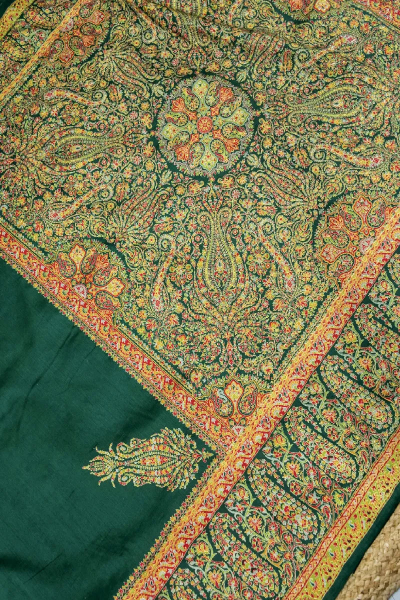 GREEN COLOR RAW SILK SAREE