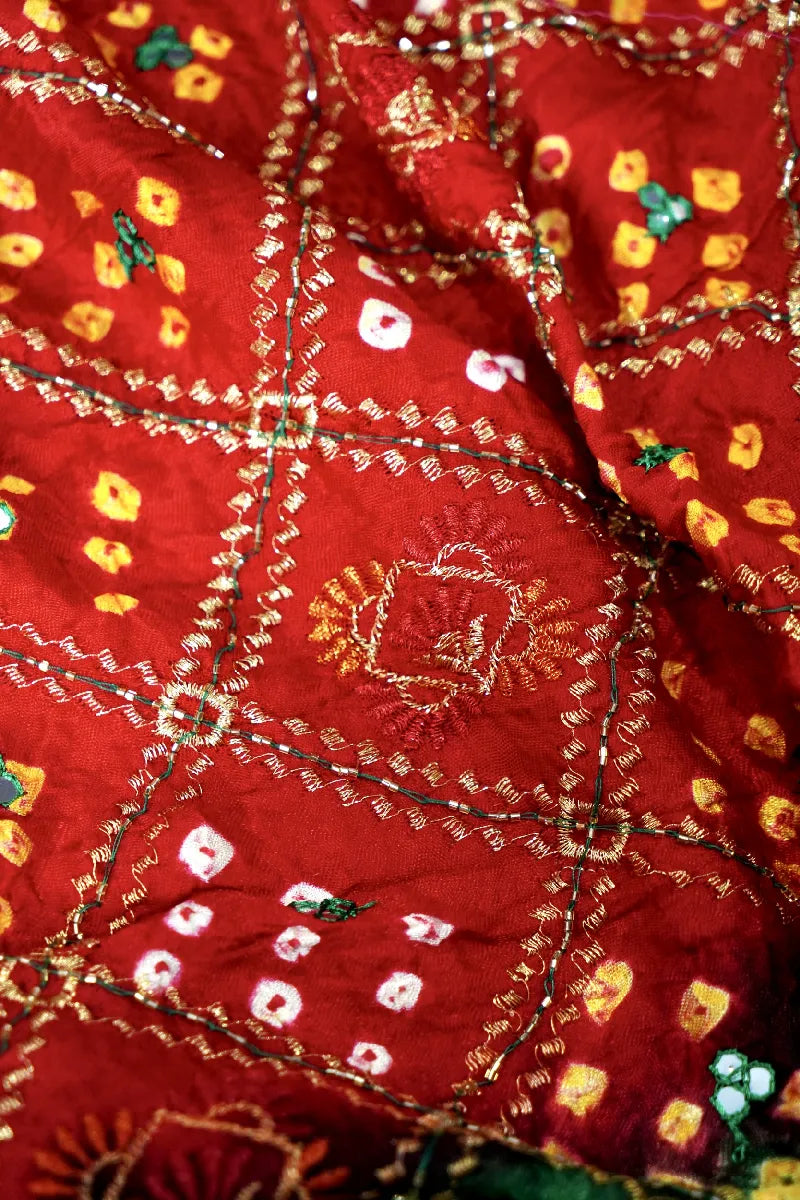 RED WITH GREEN COLOR GAJJI SILK BANDHANI SAREE