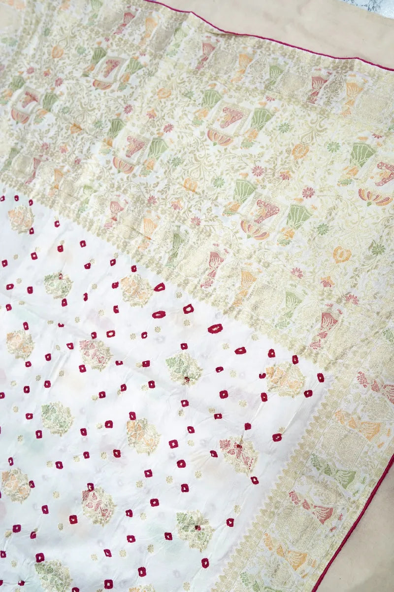 WHITE COLOR GAJJI SILK BANDHANI SAREE