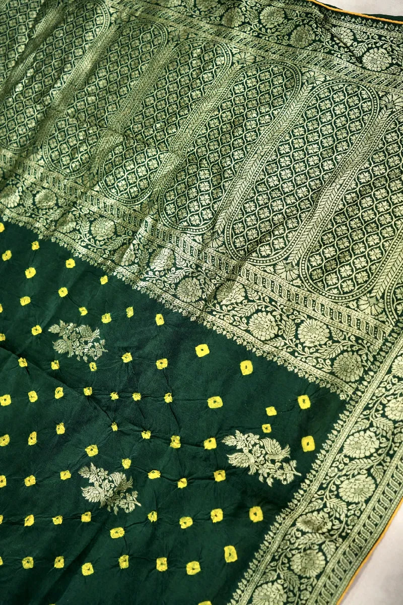 GREEN COLOR GAJJI SILK BANDHANI SAREE