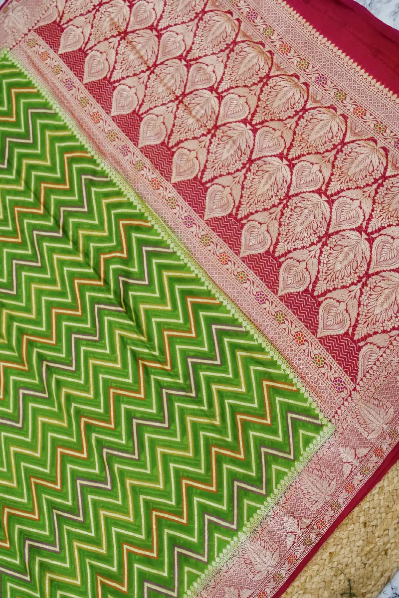 PARROT GREEN WITH PINK COLOR KHADDI GEORGETTE SAREE