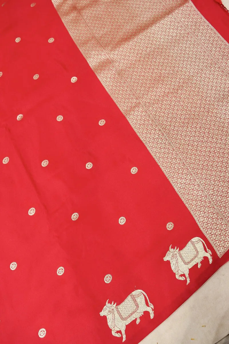 Best saree shop in Varanasi? Visit Laxmi Saree Ghar